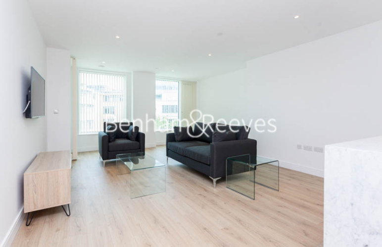 1  bedroom flat to rent in Beadon Road, Hammersmith, W6-image 1