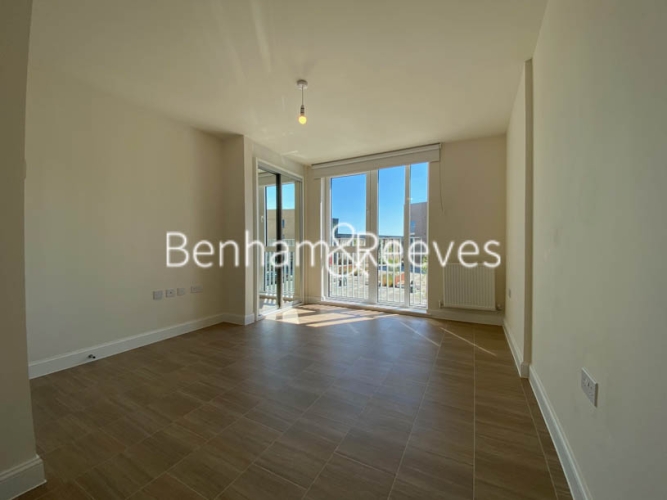 1 bedroom flat to rent in Trumpington Meadows Place, Cambridge, CB2-image 1