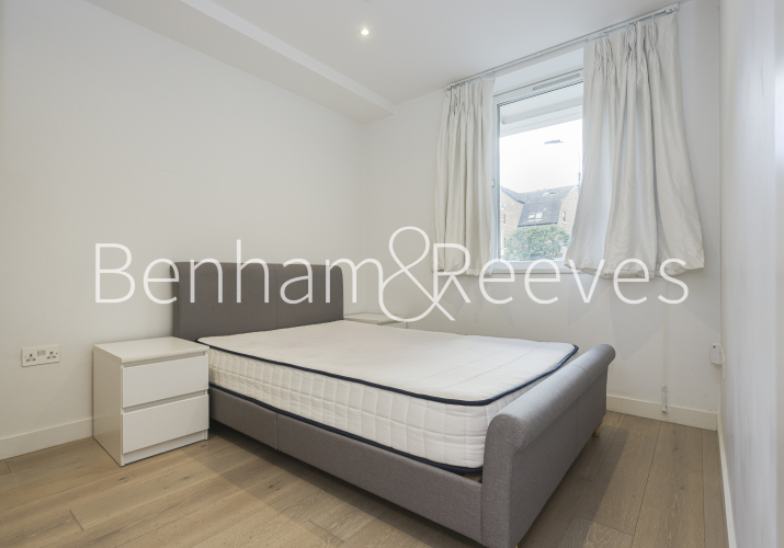 1 bedroom flat to rent in Albion Court, Hammersmith, W6-image 3