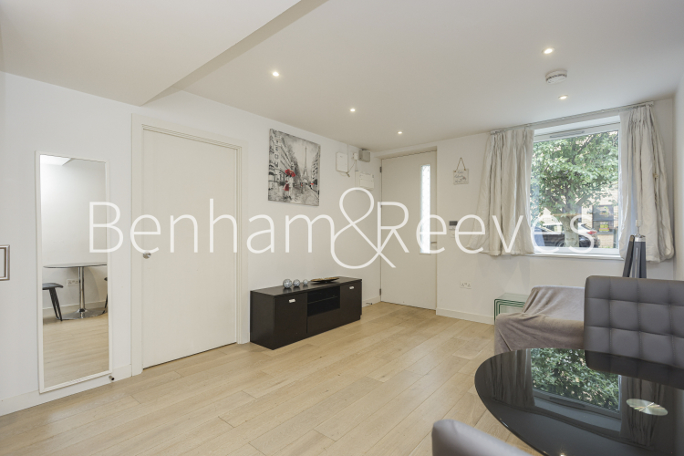 1  bedroom flat to rent in Albion Court, Hammersmith, W6-image 12