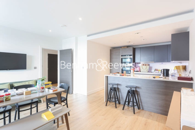 2  bedrooms flat to rent in Beadon Road, Hammersmith, W6-image 3