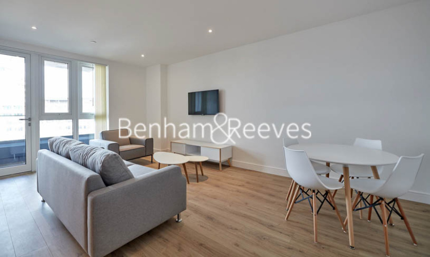 2  bedrooms flat to rent in Sovereign Court, Hammersmith, W6-image 1