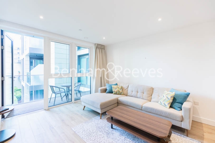 2  bedrooms flat to rent in Sovereign Court, Hammersmith, W6-image 1