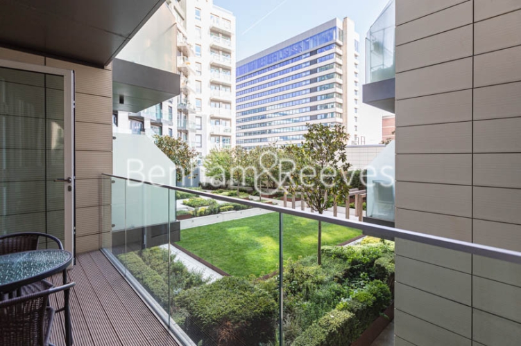 2  bedrooms flat to rent in Sovereign Court, Hammersmith, W6-image 10