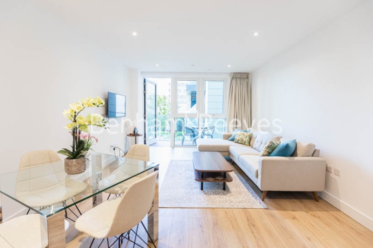 2  bedrooms flat to rent in Sovereign Court, Hammersmith, W6-image 15