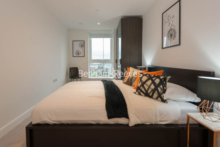 2  bedrooms flat to rent in Sovereign Court, Hammersmith, W6-image 9