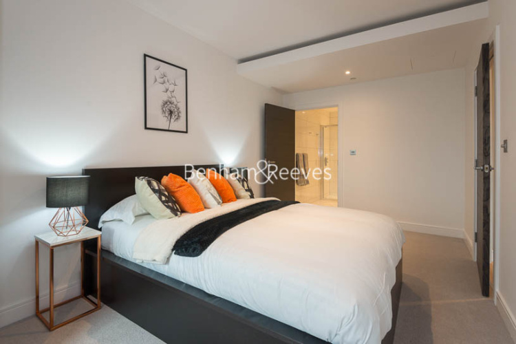 2  bedrooms flat to rent in Sovereign Court, Hammersmith, W6-image 12