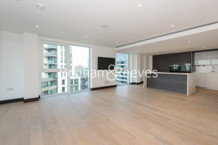 3 bedrooms flat to rent in Sovereign Court, Hammersmith, W6-image 1