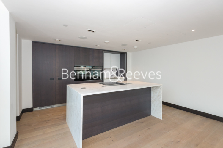 3 bedrooms flat to rent in Sovereign Court, Hammersmith, W6-image 7