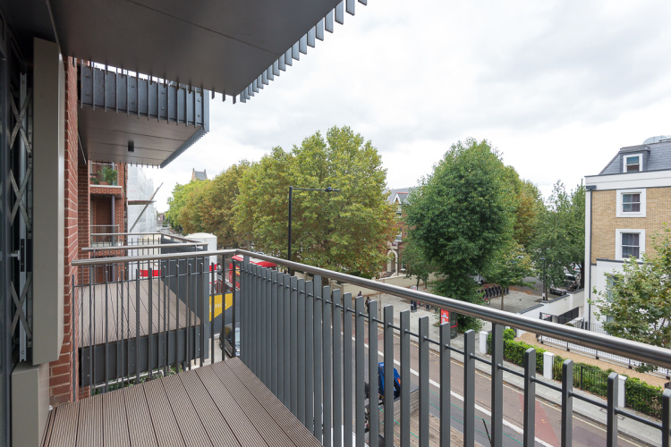 1  bedroom flat to rent in Sovereign Court, Hammersmith, W6-image 5