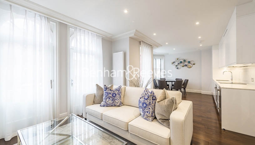 3 bedrooms flat to rent in Hamlet Gardens, Hammersmith, W6-image 5