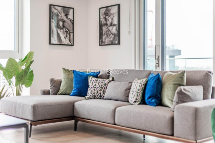 3  bedrooms flat to rent in Sovereign Court, Hammersmith, W6-image 18