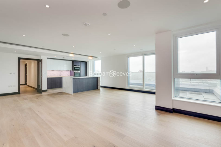 3 bedrooms flat to rent in Sovereign Court, Hammersmith, W6-image 2