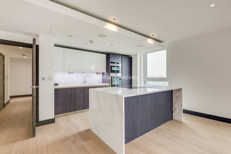 3  bedrooms flat to rent in Sovereign Court, Hammersmith, W6-image 4