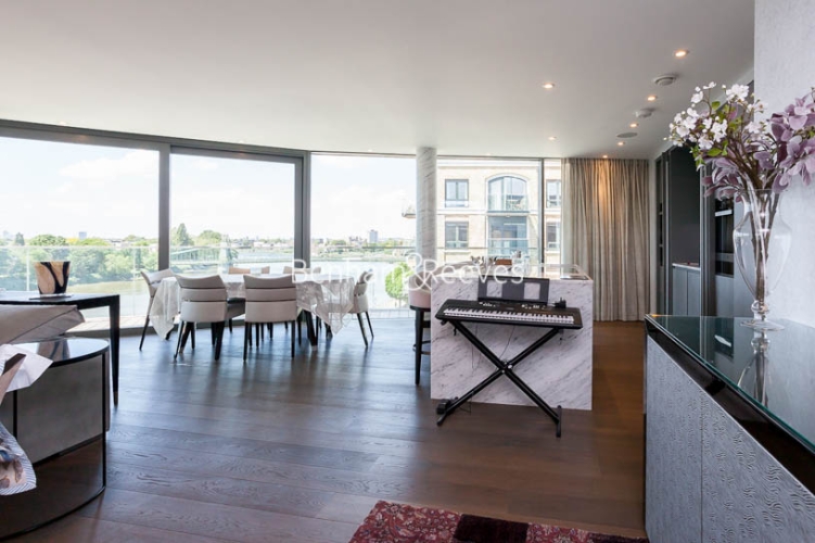 3  bedrooms flat to rent in Goldhurst House, Fulham Reach, W6-image 12