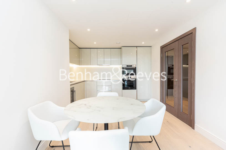 2  bedrooms flat to rent in Fulham Reach, Hammersmith, W6-image 3