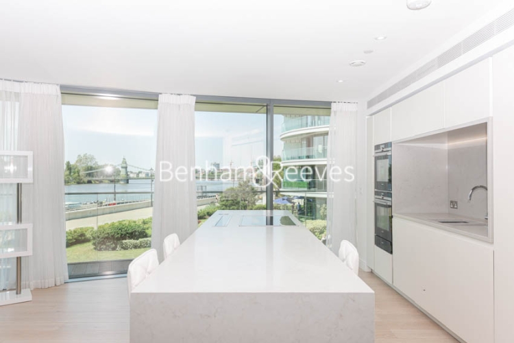 3  bedrooms flat to rent in Parr's Way, Hammersmith, W6-image 2