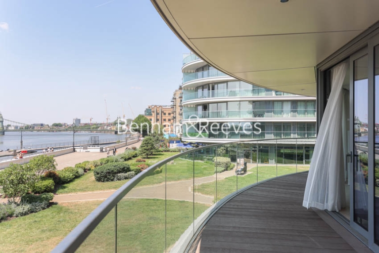 3  bedrooms flat to rent in Parr's Way, Hammersmith, W6-image 5
