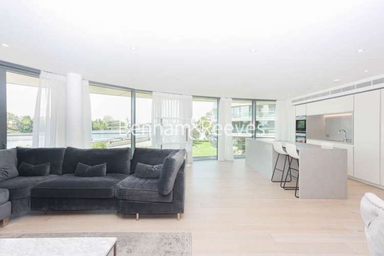 3  bedrooms flat to rent in Parr's Way, Hammersmith, W6-image 6