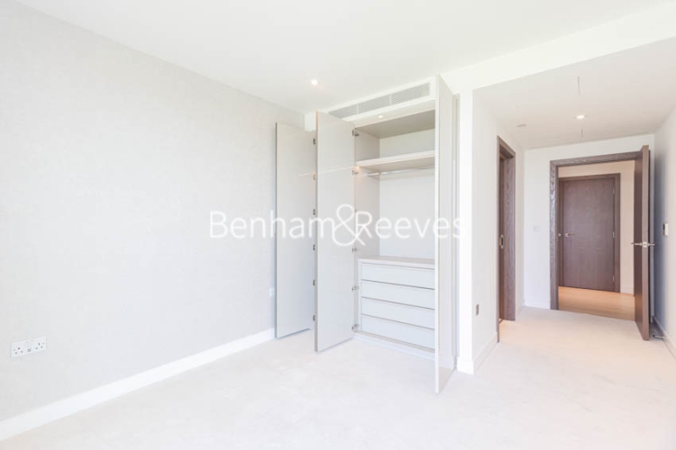 3  bedrooms flat to rent in Parr's Way, Hammersmith, W6-image 13