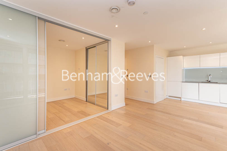 Studio flat to rent in King Street, Hammersmith, W6-image 11