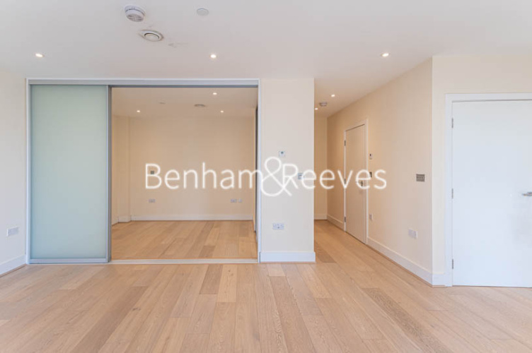 Studio flat to rent in King Street, Hammersmith, W6-image 12