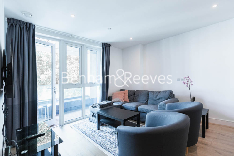 2  bedrooms flat to rent in Lancaster House, Hammermsmith, W6-image 1