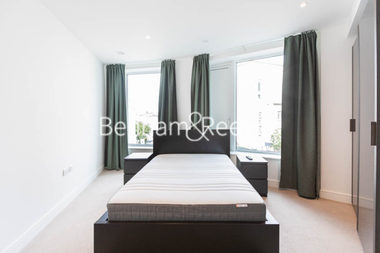 2  bedrooms flat to rent in Lancaster House, Hammermsmith, W6-image 4