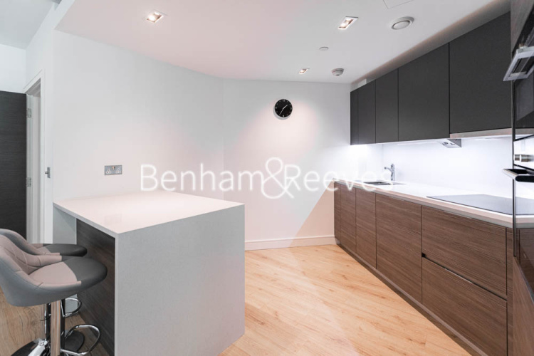 2  bedrooms flat to rent in Lancaster House, Hammermsmith, W6-image 8