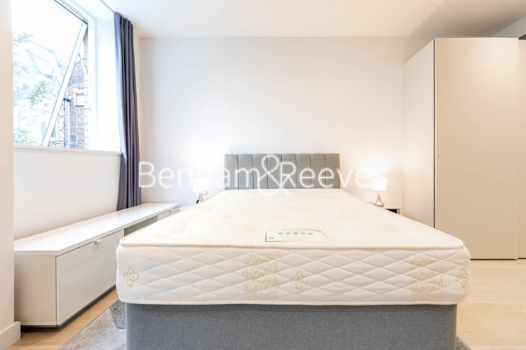 Studio flat to rent in Albion Court, Hammersmith, W6-image 15