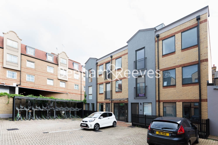 Studio flat to rent in Albion Court, Hammersmith, W6-image 17