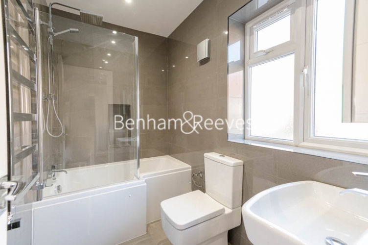 4  bedrooms house to rent in Chancellor Road, Hammersmith, W6-image 11