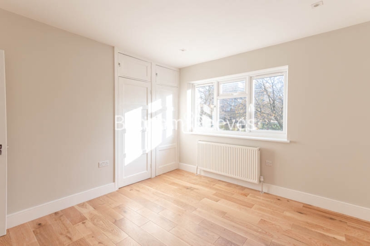 4  bedrooms house to rent in Chancellor Road, Hammersmith, W6-image 15