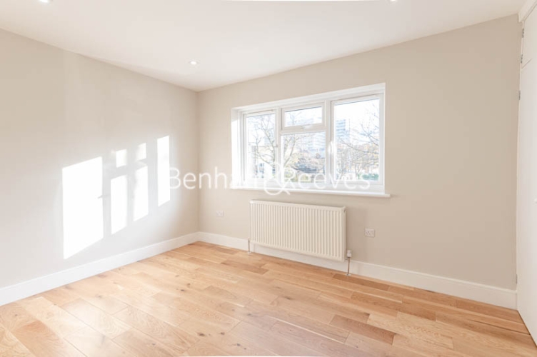 4  bedrooms house to rent in Chancellor Road, Hammersmith, W6-image 17