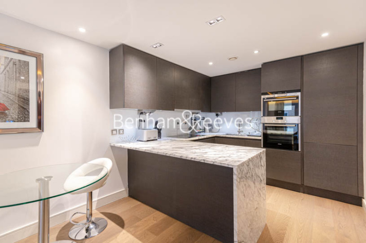 2  bedrooms flat to rent in Parrs Way, Hammersmith, W6-image 2