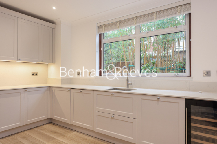 6 bedrooms house to rent in Lord Chancellor Walk, Kingston Upon Thames, KT2-image 2