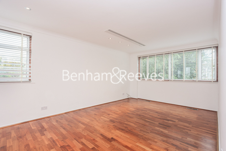 6 bedrooms house to rent in Lord Chancellor Walk, Kingston Upon Thames, KT2-image 3