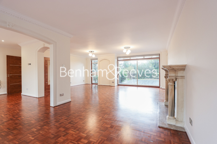 6 bedrooms house to rent in Lord Chancellor Walk, Kingston Upon Thames, KT2-image 13