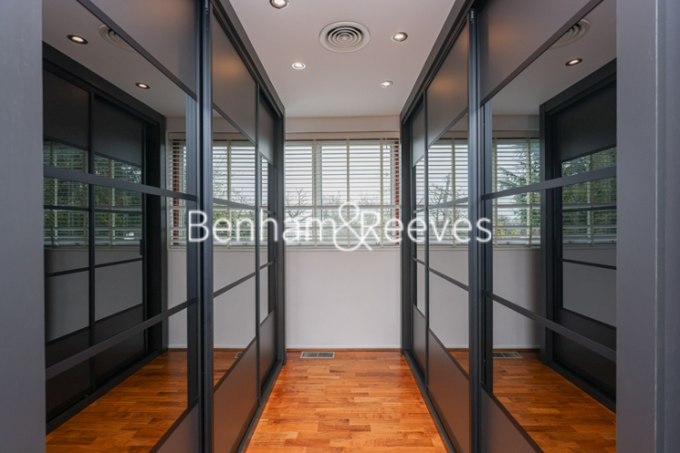6 bedrooms house to rent in Lord Chancellor Walk, Kingston Upon Thames, KT2-image 16