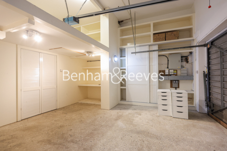 6 bedrooms house to rent in Lord Chancellor Walk, Kingston Upon Thames, KT2-image 17