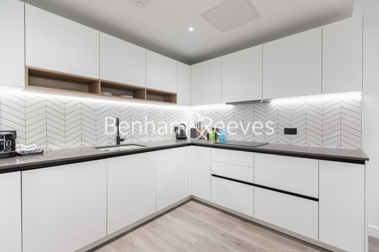 3  bedrooms flat to rent in Matcham House, 21 Glenthorne Road, W6-image 8