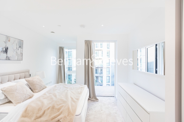 3 bedrooms flat to rent in Matcham House, 21 Glenthorne Road, W6-image 9