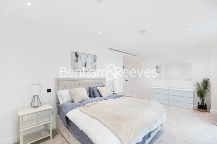 3 bedrooms flat to rent in Matcham House, 21 Glenthorne Road, W6-image 11
