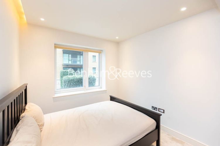 1  bedroom flat to rent in Parr's Way, Hammersmith, W6-image 3