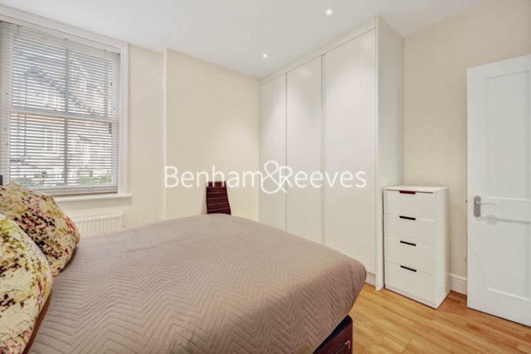 3 bedrooms flat to rent in Hamlet Gardens, Hammersmith, W6-image 9