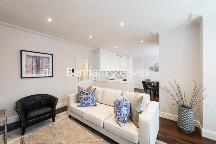 3  bedrooms flat to rent in Hamlet Garden, Hammersmith, W6-image 1