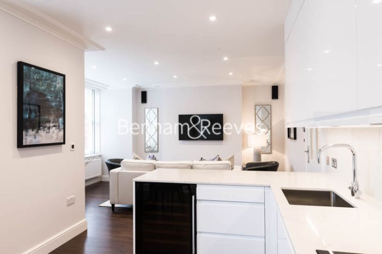 3  bedrooms flat to rent in Hamlet Garden, Hammersmith, W6-image 2