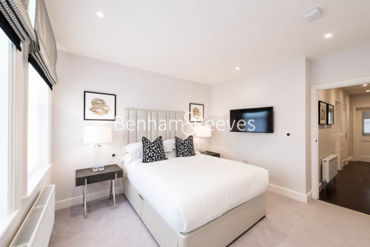 3  bedrooms flat to rent in Hamlet Garden, Hammersmith, W6-image 3