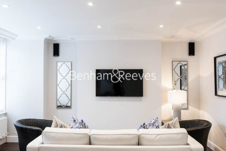 3 bedrooms flat to rent in Hamlet Garden, Hammersmith, W6-image 11