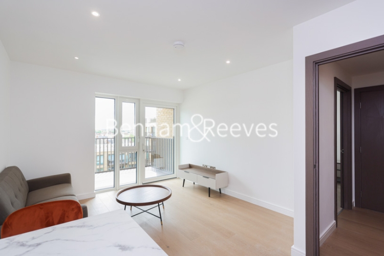 1 bedroom flat to rent in Holland House, Parrs Way, W6-image 18